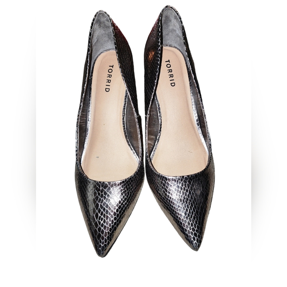 Torrid NWT faux snake skin heels size 11.5 W